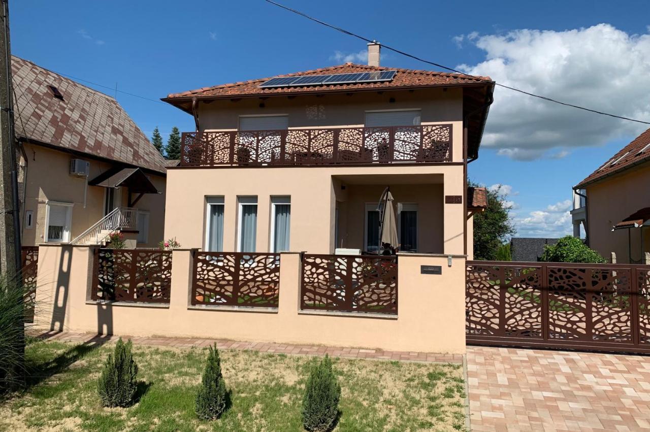 Dodi Apartman Zalakaros Exterior foto